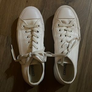 Converse white leather sneakers size 8/39. Make me an offer!